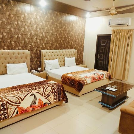 Royal Fort Executive Hotel Gulberg ラホール エクステリア 写真