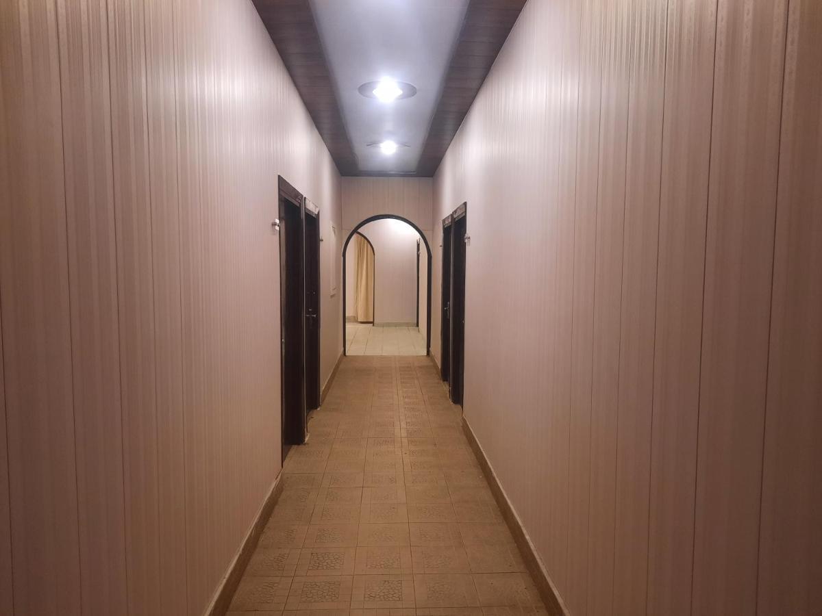 Royal Fort Executive Hotel Gulberg ラホール エクステリア 写真