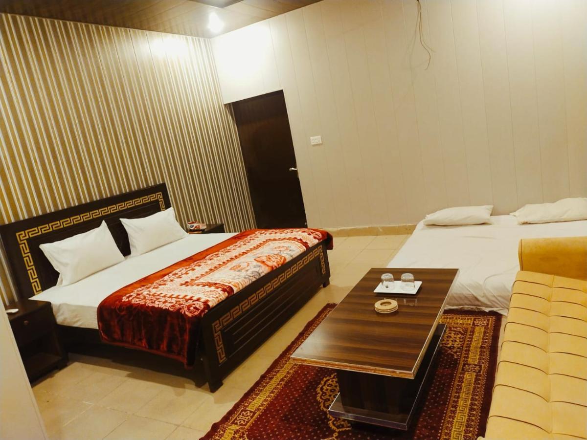 Royal Fort Executive Hotel Gulberg ラホール エクステリア 写真