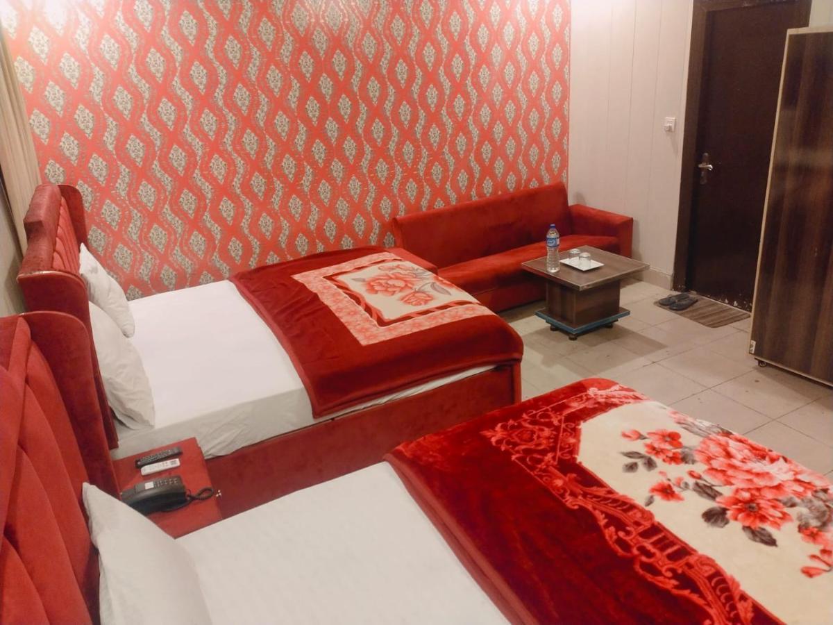 Royal Fort Executive Hotel Gulberg ラホール エクステリア 写真