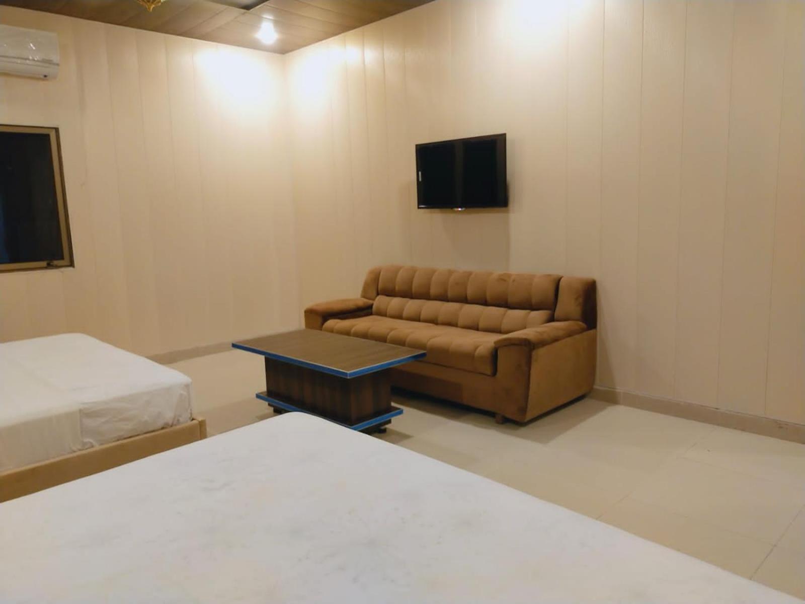 Royal Fort Executive Hotel Gulberg ラホール 部屋 写真